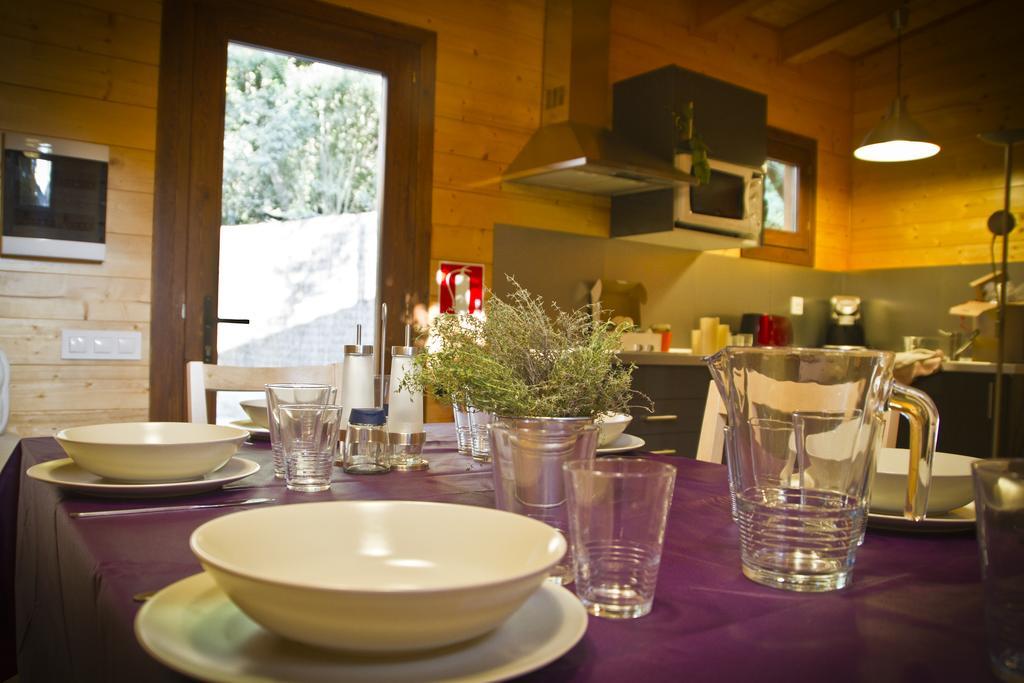 Apartamentos El Bosquet Sant Cugat del Valles Bilik gambar