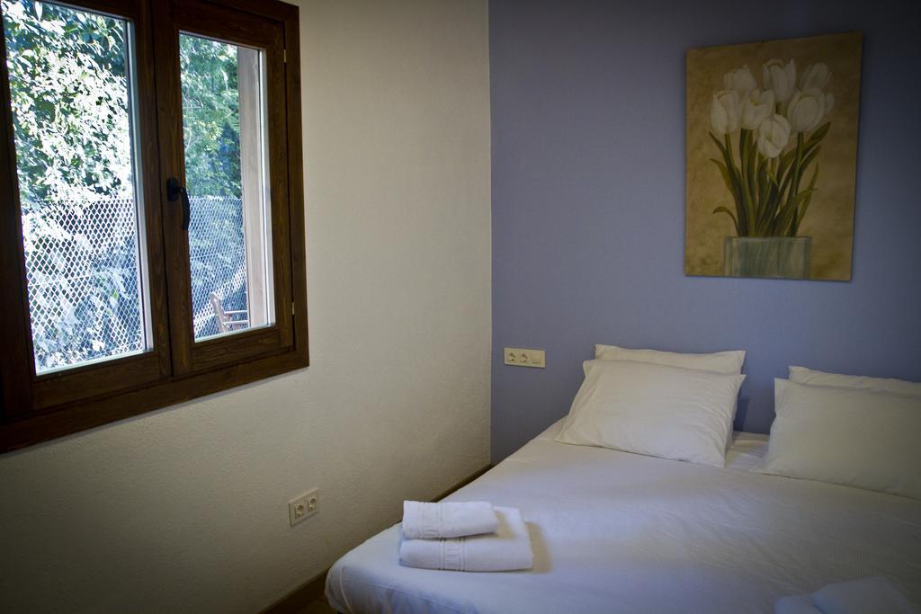 Apartamentos El Bosquet Sant Cugat del Valles Bilik gambar